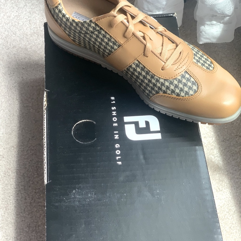 Footjoy women’s golf shoe 7.5